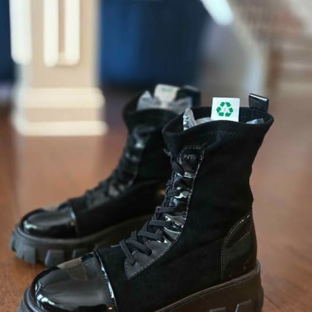 Black Slip On Chunky Platform Combat Boots – EU 39 / US 8.5